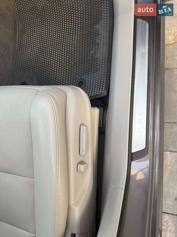 Внедорожник / Кроссовер Acura RDX 2016 в Днепре фото 25 Внедорожник / Кроссовер Acura RDX 2016 в Днепре