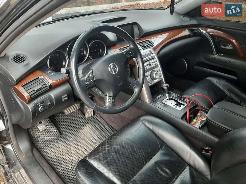 Седан Acura RL 2005 в Надворной