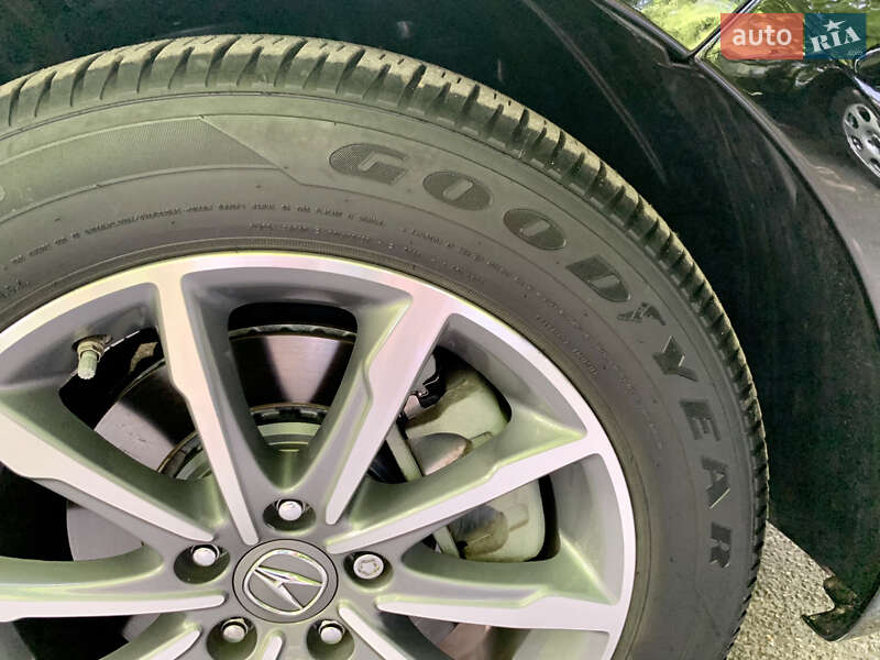 Седан Acura TLX 2017 в Киеве