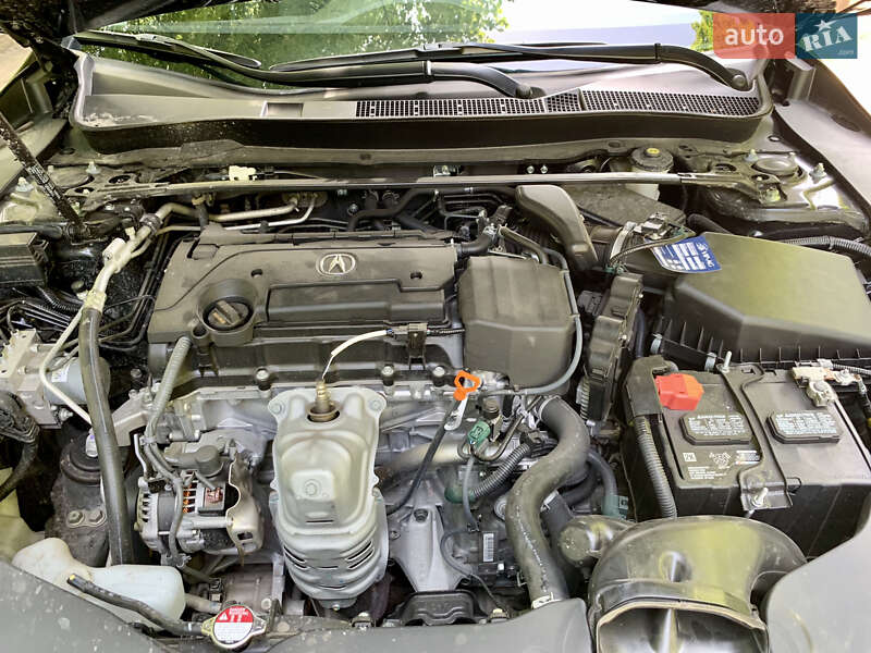 Седан Acura TLX 2017 в Киеве