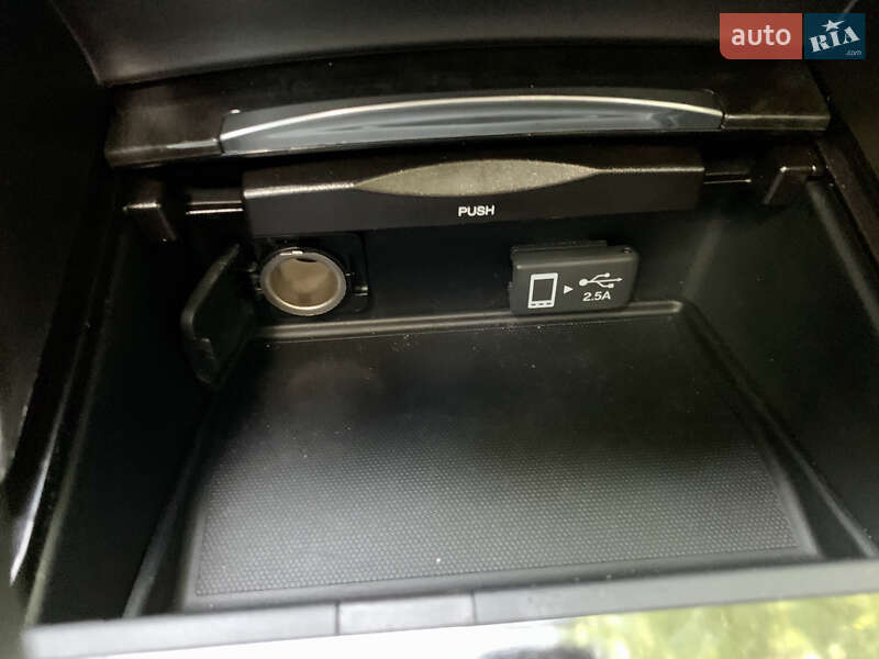 Седан Acura TLX 2017 в Киеве