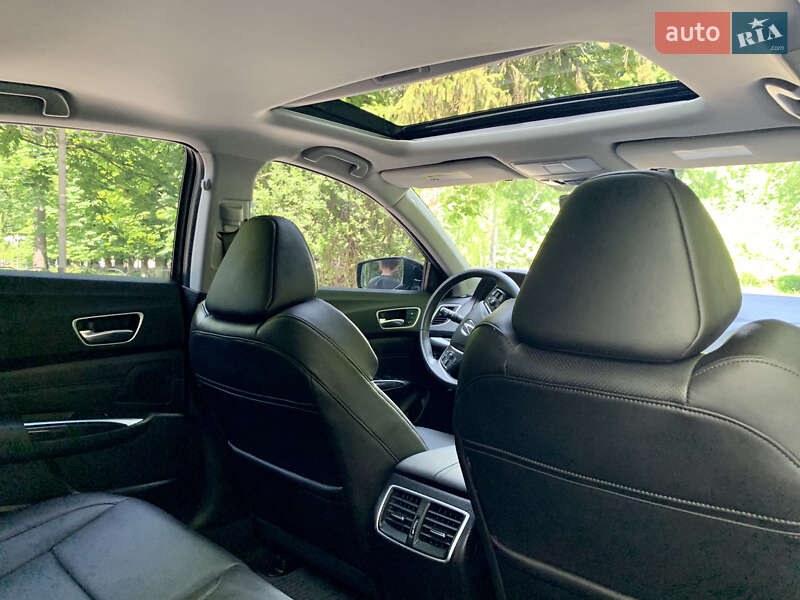 Седан Acura TLX 2017 в Киеве