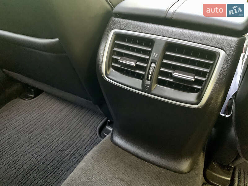 Седан Acura TLX 2017 в Киеве