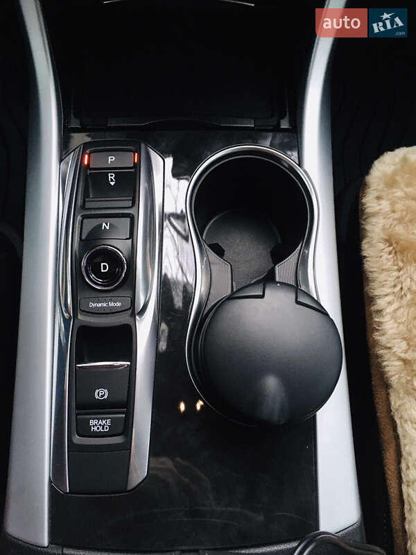 Седан Acura TLX 2018 в Львове