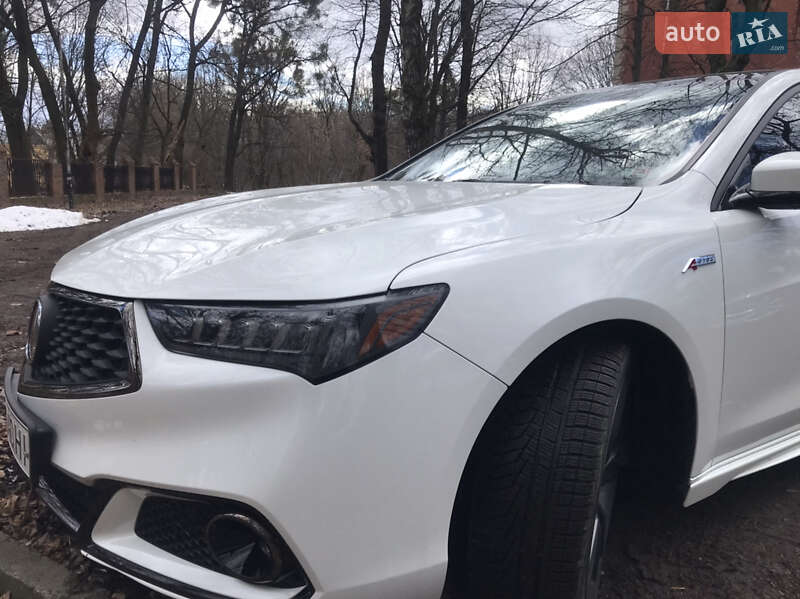 Седан Acura TLX 2017 в Львове