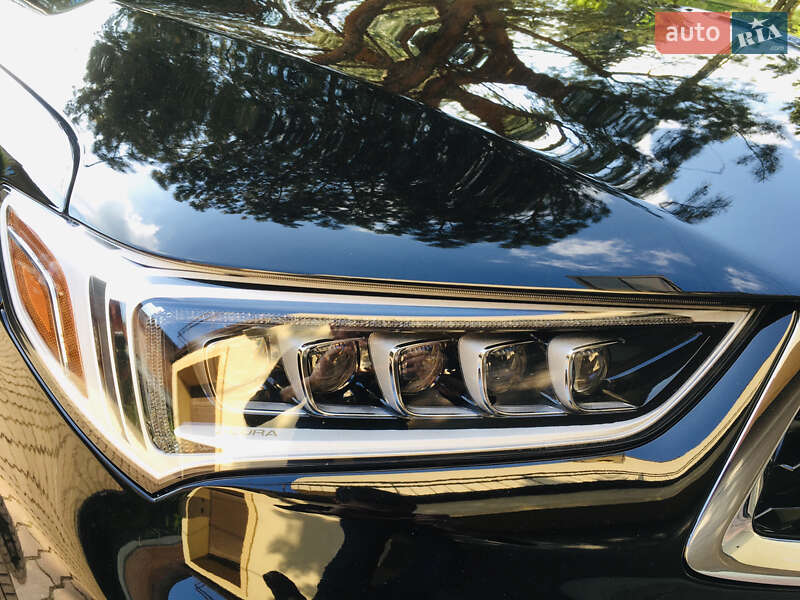 Седан Acura TLX 2018 в Львове