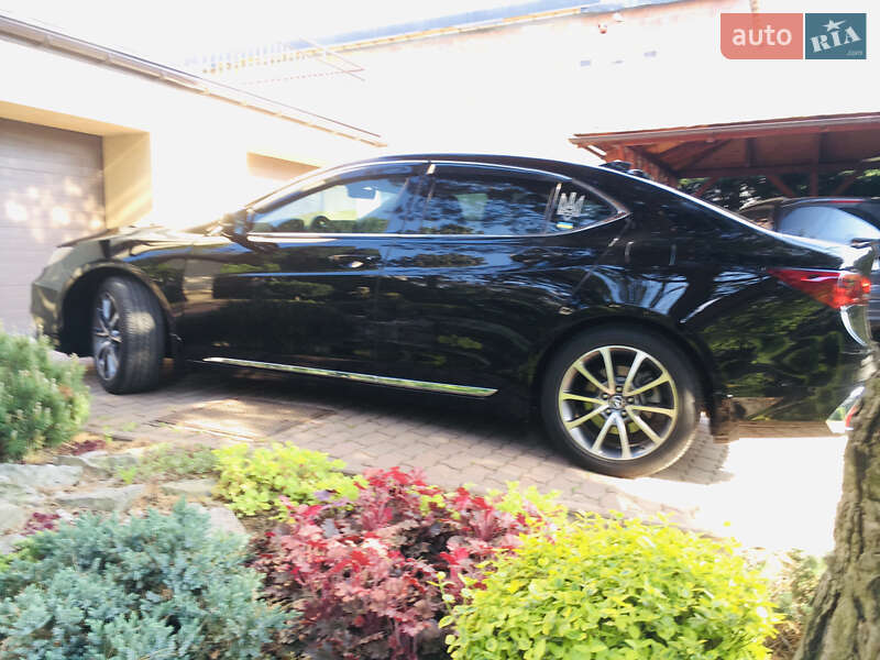 Седан Acura TLX 2018 в Львове