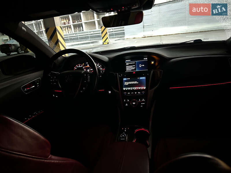 Седан Acura TLX 2018 в Днепре