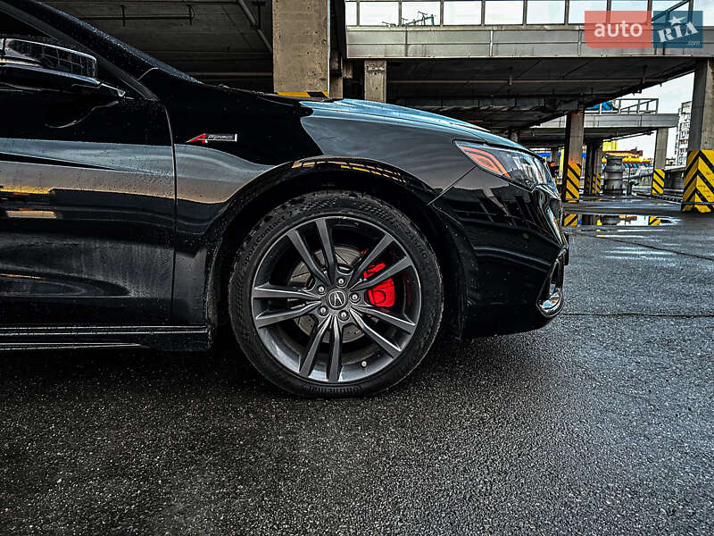 Седан Acura TLX 2018 в Днепре