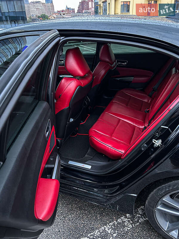 Седан Acura TLX 2018 в Днепре