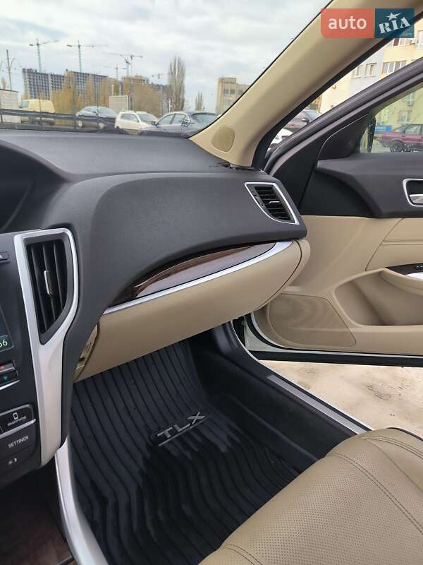 Седан Acura TLX 2017 в Киеве