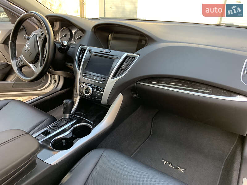 Седан Acura TLX 2019 в Львове