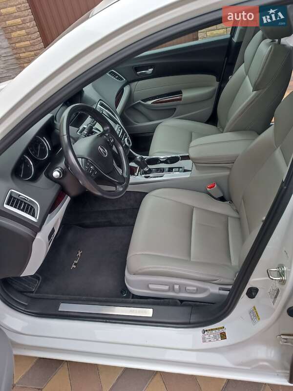 Седан Acura TLX 2016 в Чернигове