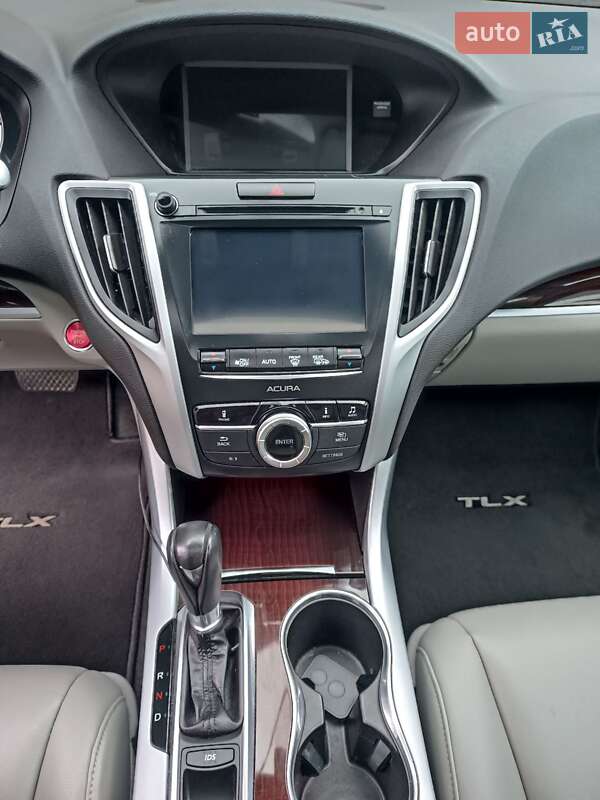Седан Acura TLX 2016 в Чернигове