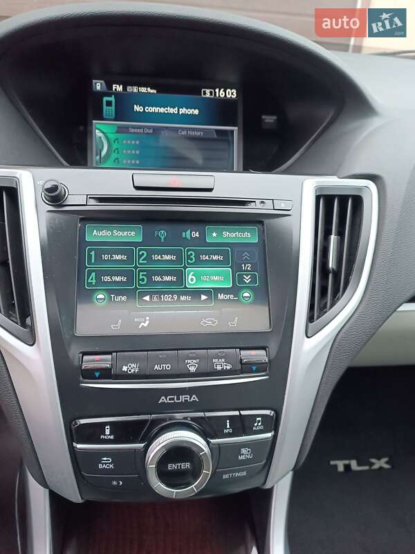 Седан Acura TLX 2016 в Чернигове