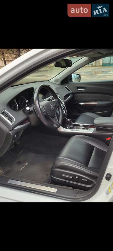 Седан Acura TLX 2015 в Кривом Роге