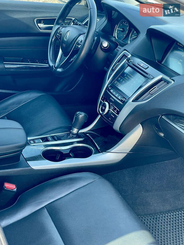 Седан Acura TLX 2017 в Киеве