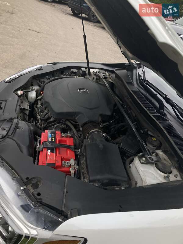 Седан Acura TLX 2018 в Львове