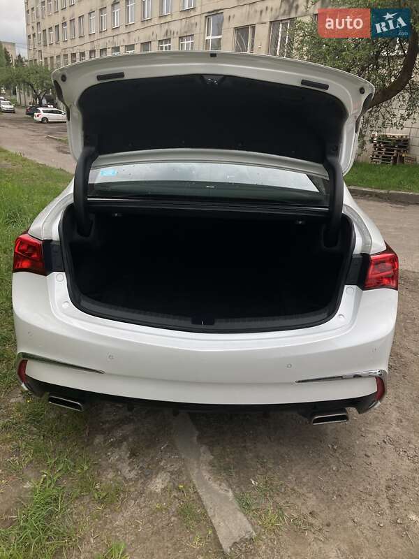 Седан Acura TLX 2018 в Львове