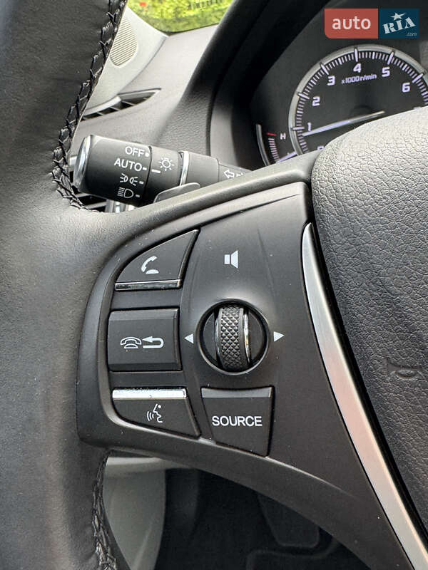 Седан Acura TLX 2018 в Тернополі