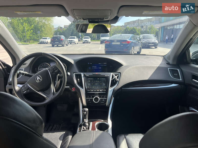 Седан Acura TLX 2015 в Львове