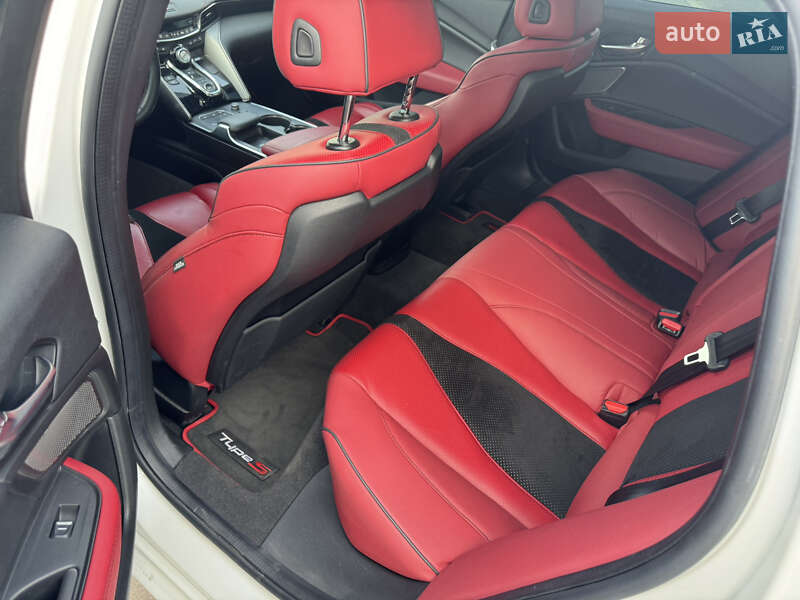 Седан Acura TLX 2021 в Берегово