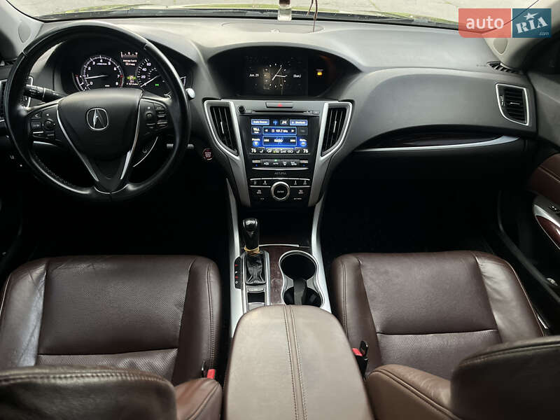 Седан Acura TLX 2016 в Кременчуці