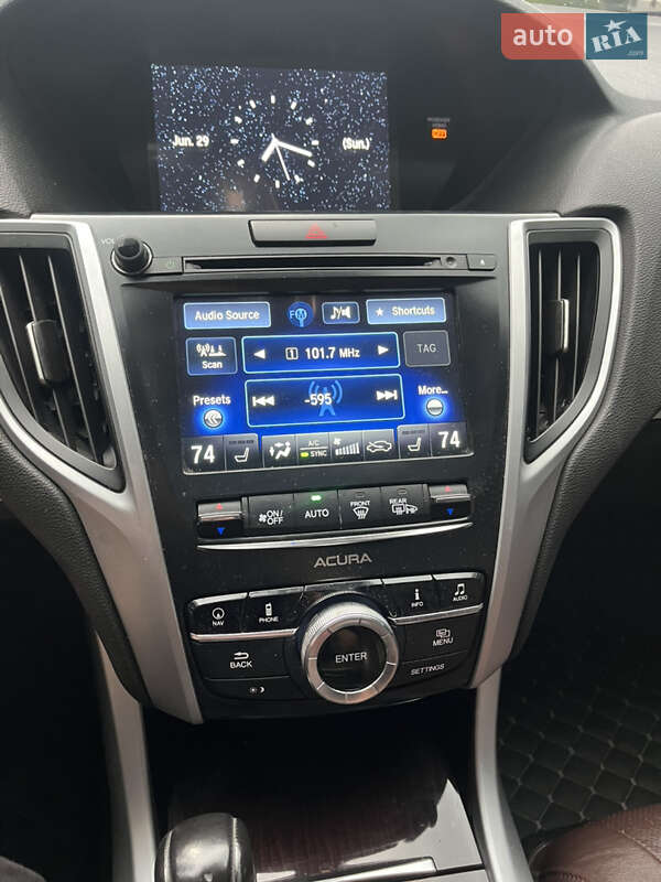 Седан Acura TLX 2016 в Кременчуці