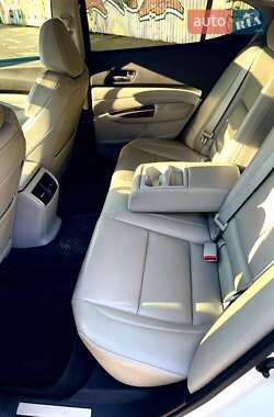 Седан Acura TLX 2015 в 