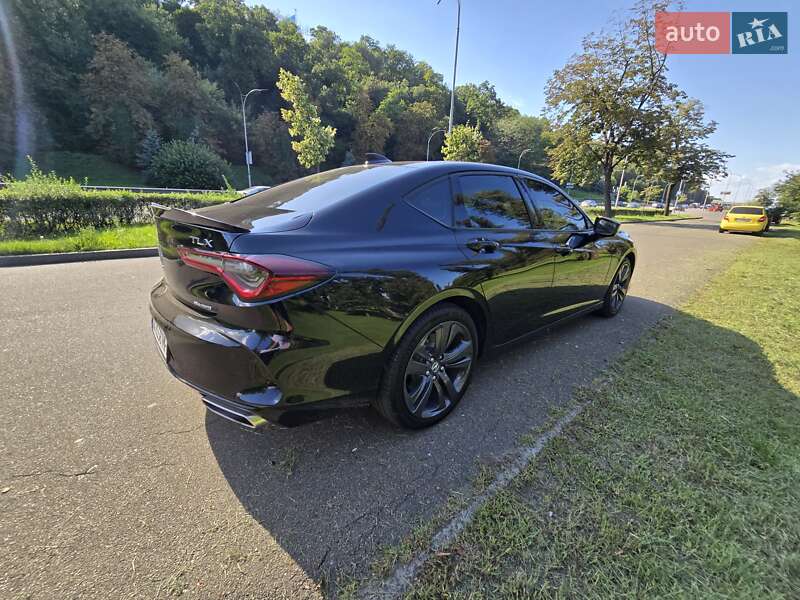 Седан Acura TLX 2023 в Киеве