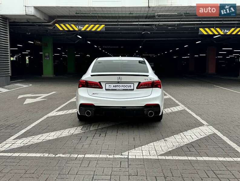 Седан Acura TLX 2017 в Києві