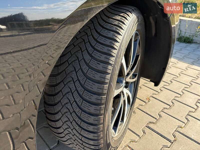 Седан Acura TLX 2015 в Киеве