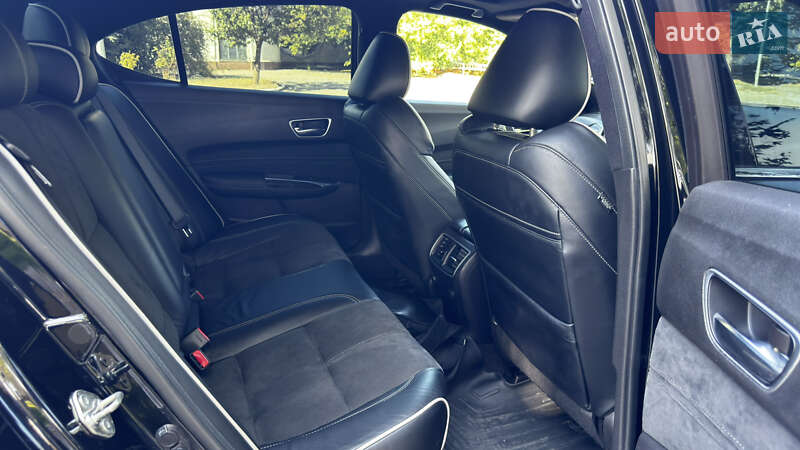 Седан Acura TLX 2018 в Днепре