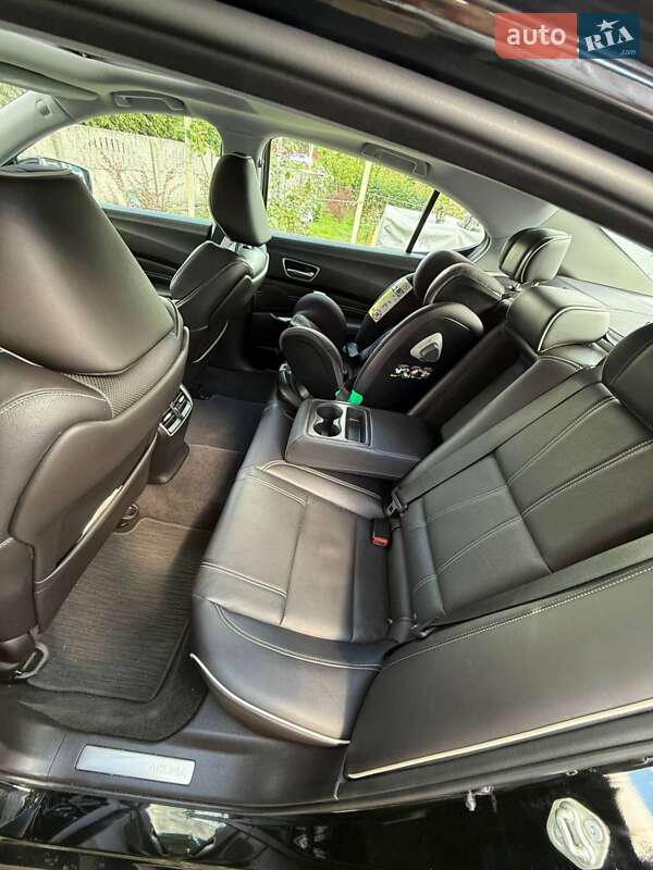 Седан Acura TLX 2017 в Киеве