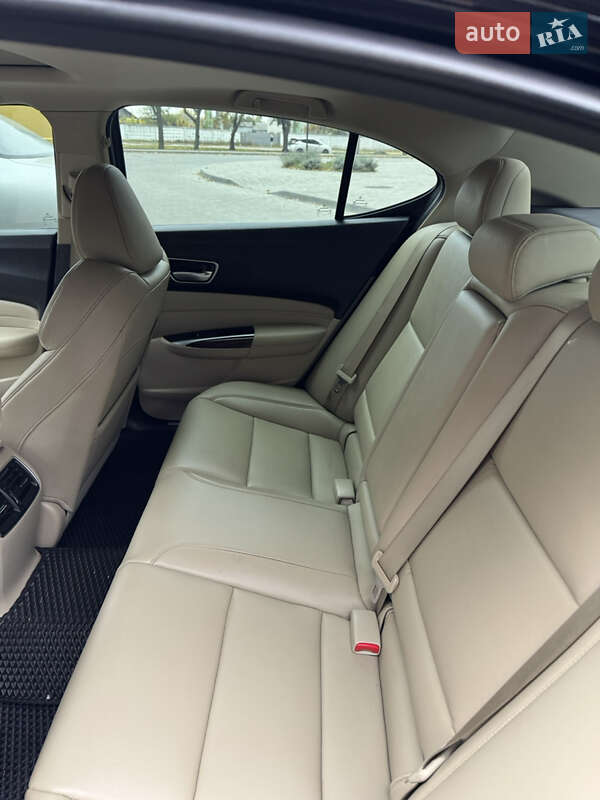 Седан Acura TLX 2017 в Черкасах