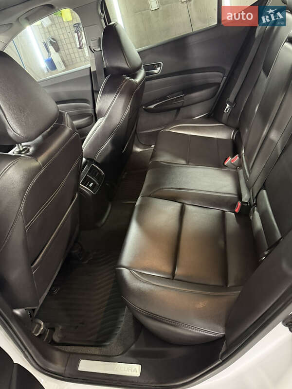 Седан Acura TLX 2019 в Киеве
