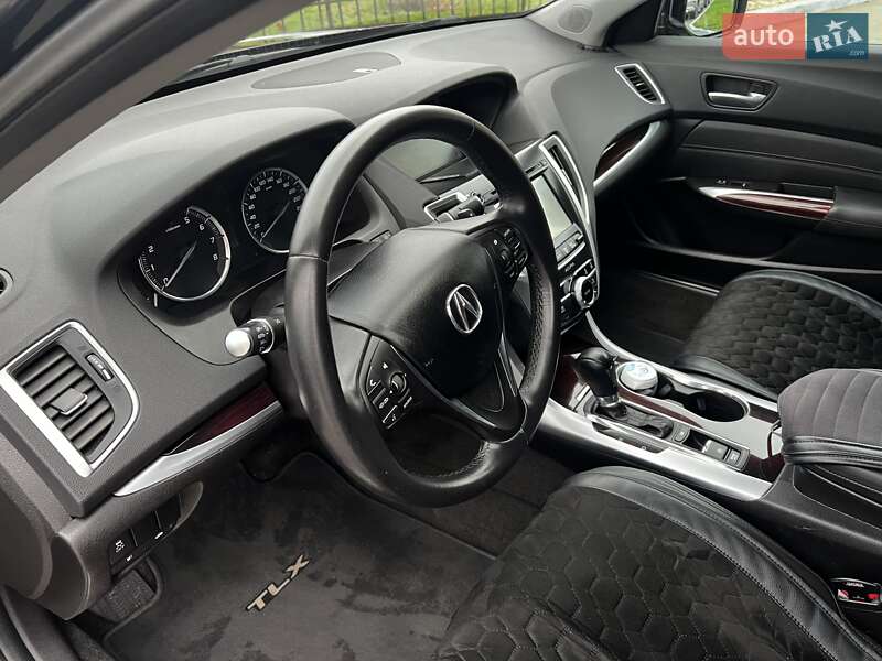 Седан Acura TLX 2016 в Киеве