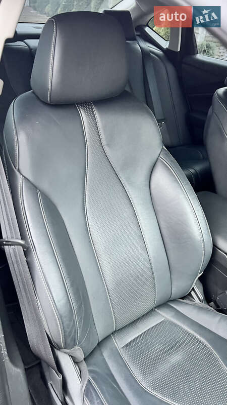 Седан Acura TLX 2020 в Рівному