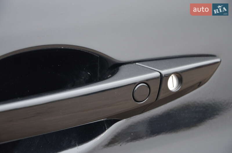 Седан Acura TLX 2016 в Павлограді