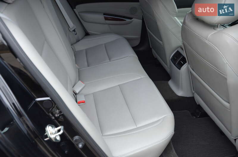 Седан Acura TLX 2016 в Павлограді