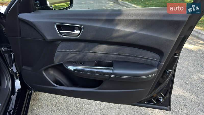 Седан Acura TLX 2018 в Днепре