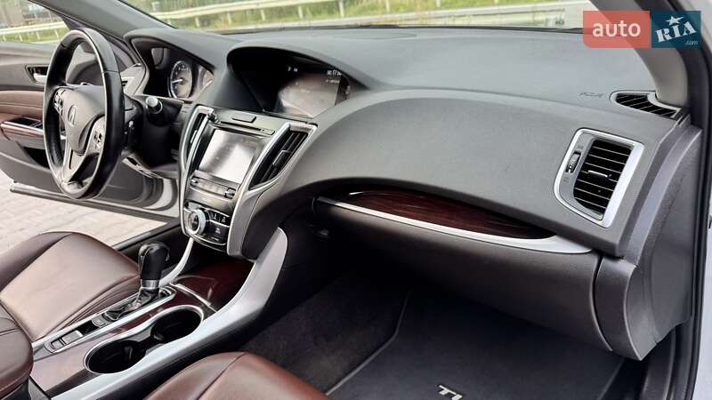 Седан Acura TLX 2015 в Тернополе
