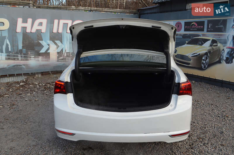Седан Acura TLX 2015 в Києві