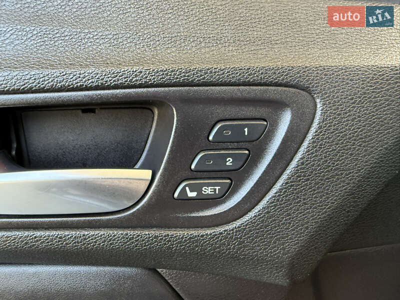 Седан Acura TLX 2015 в Хмельницькому