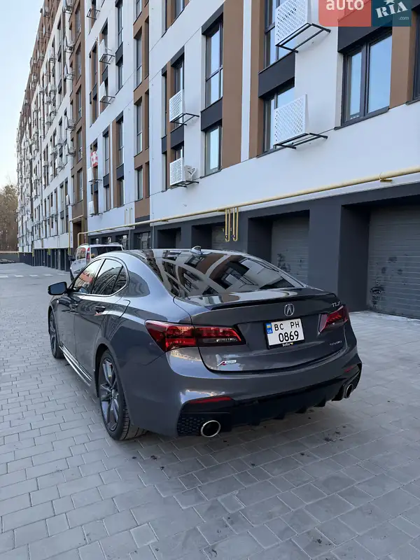 Acura TLX 2017