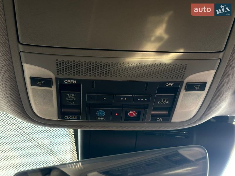 Седан Acura TLX 2015 в Киеве