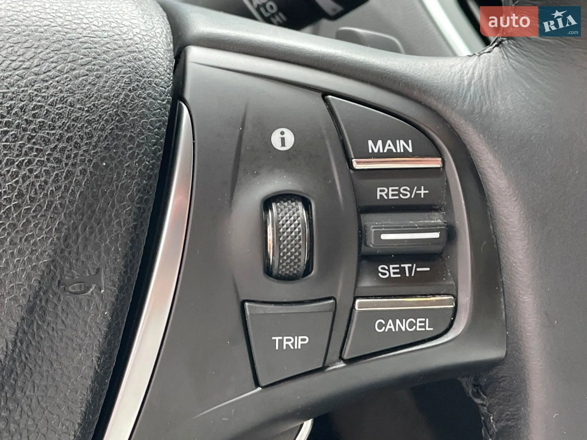 2017 Acura TLX - мініатюра 32