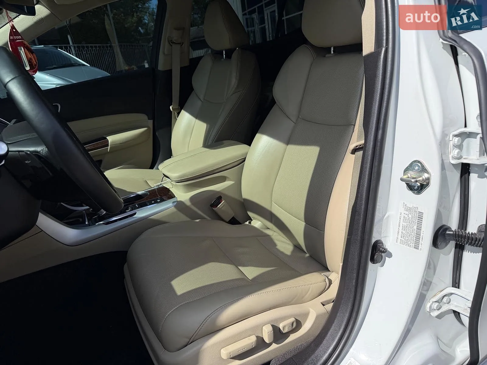 2019 Acura TLX - мініатюра 16