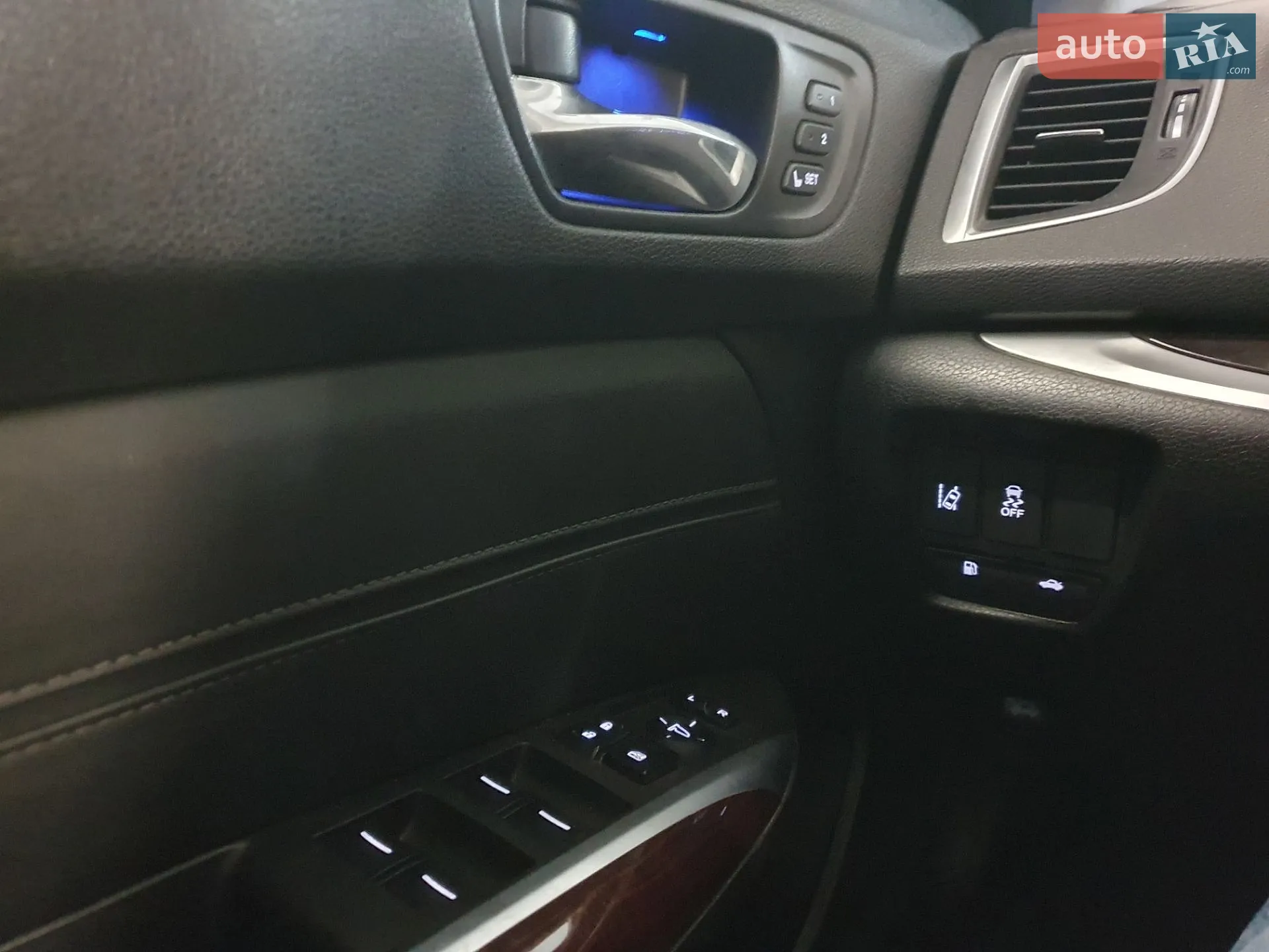 Acura TLX 2014 VIN 19UUB1F5XFA003335 фото оголошення 32 з 33