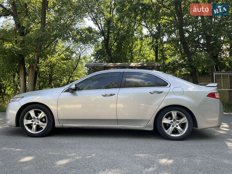 Седан Acura TSX 2011 в Новомосковске